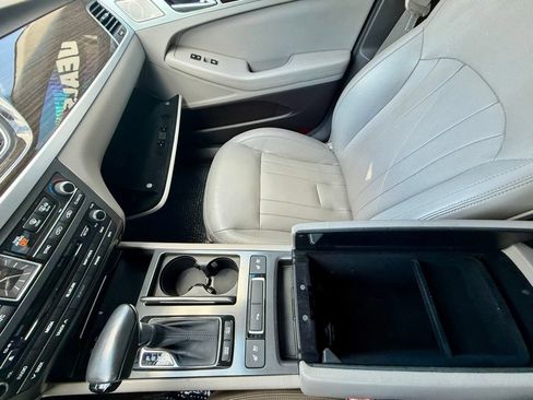 Used 2018 Genesis G80 3.8 w/ Option Group 02 RWD image 19
