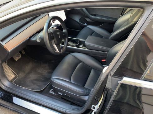 Used 2018 Tesla Model 3 Long Range AWD/4WD image 5