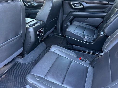 Used 2024 Chevrolet Tahoe Z71 AWD/4WD image 11