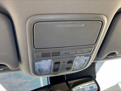 Used 2016 Honda Pilot Touring image 31