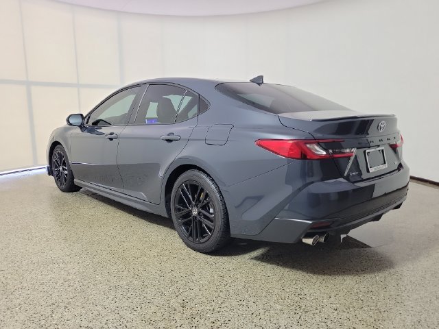 Used 2025 Toyota Camry SE w/ Convenience Package FWD image 7
