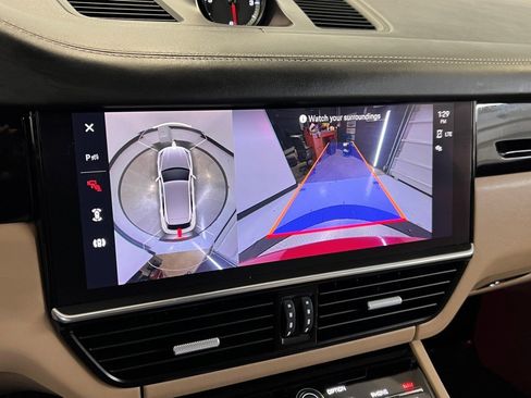 Used 2022 Porsche Cayenne S image 34