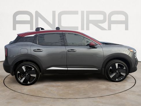 Used 2025 Nissan Kicks SR image 13