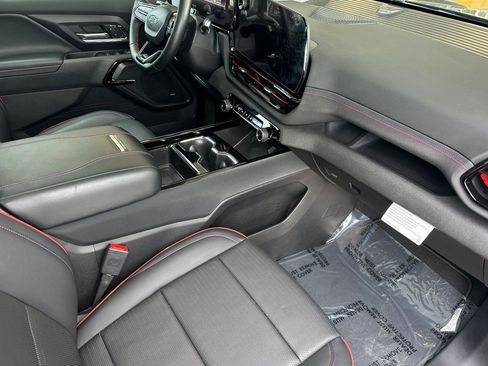 New 2024 Chevrolet Silverado EV RST AWD/4WD image 15