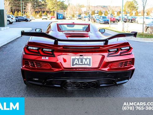 Used 2024 Chevrolet Corvette Z06 w/ Z07 Performance Package image 10