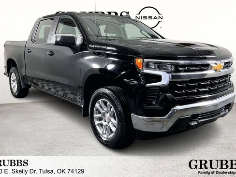 Used 2024 Chevrolet Silverado 1500 LT image 1