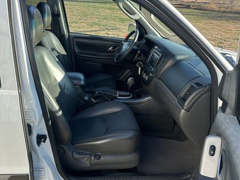 Used 2006 MAZDA Tribute s w/ Package 3 image 19