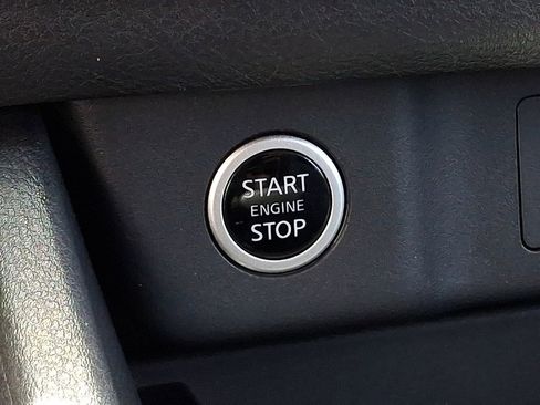 Used 2022 Nissan Rogue SV AWD/4WD image 21