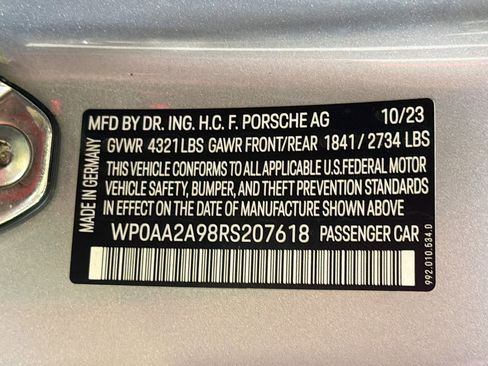Used 2024 Porsche 911 Carrera RWD image 41