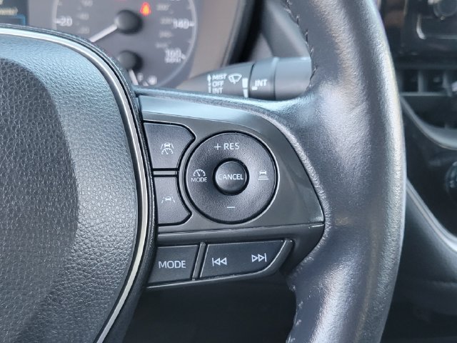 Used 2024 Toyota Corolla SE w/ SE Premium Package FWD image 9