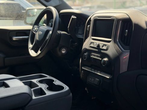 Used 2021 Chevrolet Silverado 1500 Custom AWD/4WD image 24
