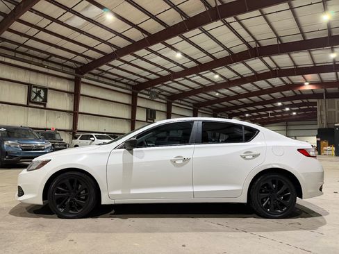 Used 2017 Acura ILX FWD image 8