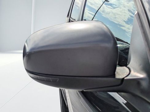 Used 2019 Jeep Cherokee Trailhawk w/ Comfort/Convenience Group image 10