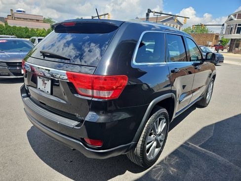 Used 2013 Jeep Grand Cherokee Laredo AWD/4WD image 6