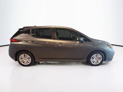Used 2025 Nissan Leaf S FWD image 10