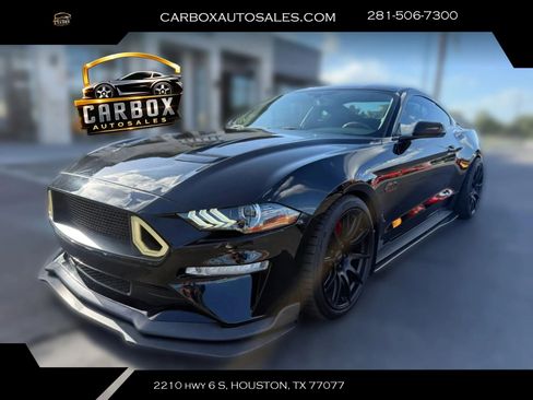 Used 2018 Ford Mustang GT w/ Black Accent Package RWD image 1