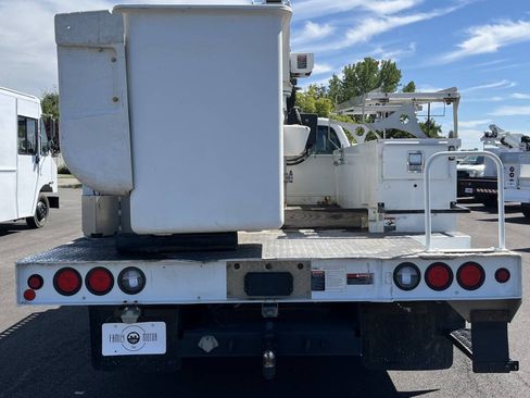 Used 2016 Ford F550 4x4 Regular Cab Super Duty image 6