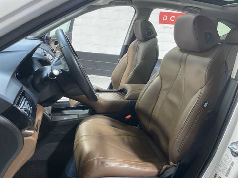 Used 2024 Acura RDX SH-AWD w/ Technology Package image 11