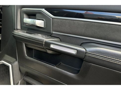 Used 2019 RAM 2500 Laramie image 18