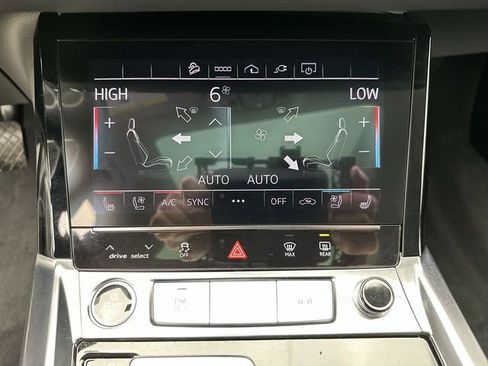 Certified 2024 Audi Q8 e-tron Premium Plus image 19