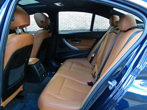 Used 2017 BMW 330i xDrive Sedan image 24