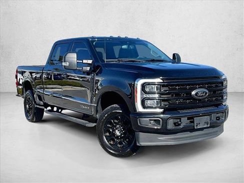 Used 2023 Ford F250 XLT w/ Black Appearance Package image 12