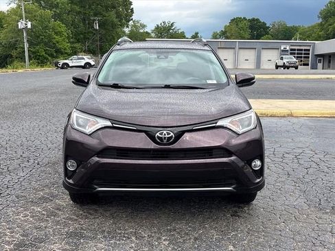 Used 2017 Toyota RAV4 XLE FWD image 2