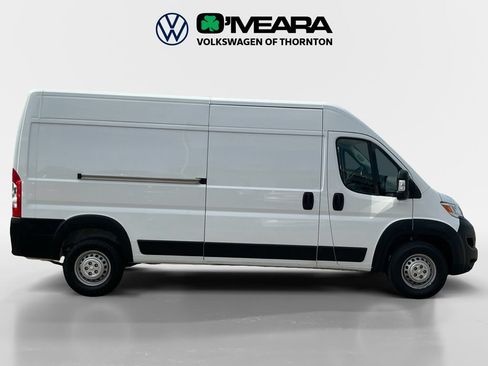 Used 2025 RAM ProMaster 2500 w/ Convenience Group FWD image 6