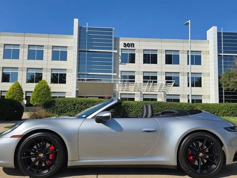 Used 2021 Porsche 911 Carrera S image 8