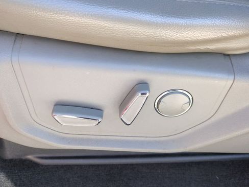 Used 2016 Ford F150 Lariat image 17