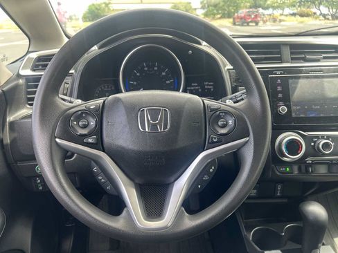 Used 2018 Honda Fit EX image 11