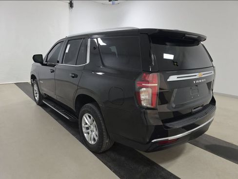 Used 2021 Chevrolet Tahoe LS RWD image 3