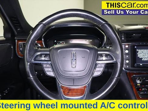 Used 2017 Lincoln Continental Select image 14