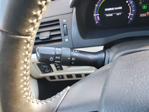 Used 2011 Lexus HS 250h image 21