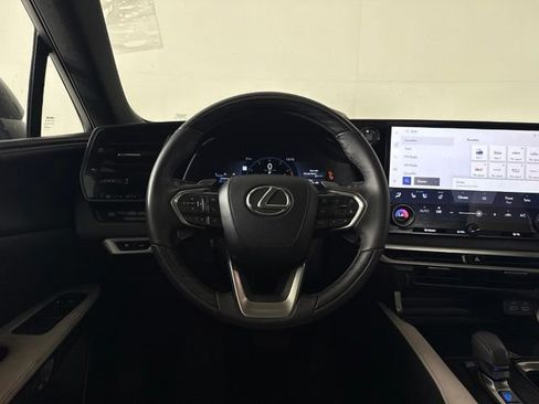 Used 2025 Lexus RX 350 Premium w/ Accessory Package (Z1) AWD/4WD image 35