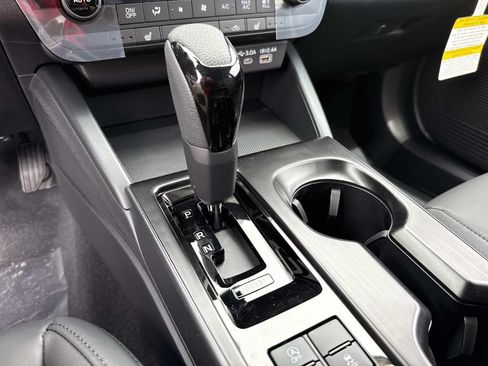 New 2026 Subaru Outback Premium AWD/4WD image 30