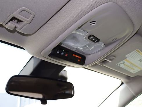 Used 2020 Buick Encore GX Select w/ Sport Touring Package FWD image 26