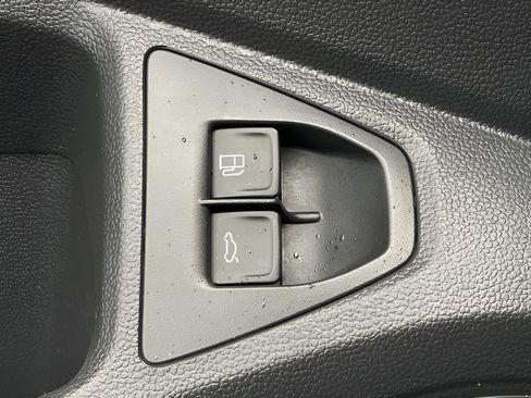 Used 2023 Volkswagen Jetta S image 37