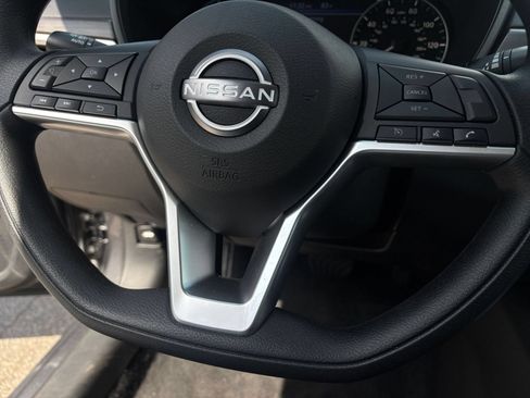Used 2026 Nissan Altima 2.5 SV FWD image 27
