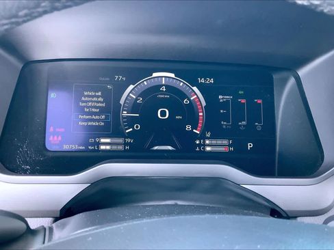 Used 2024 Toyota Tundra Limited image 24