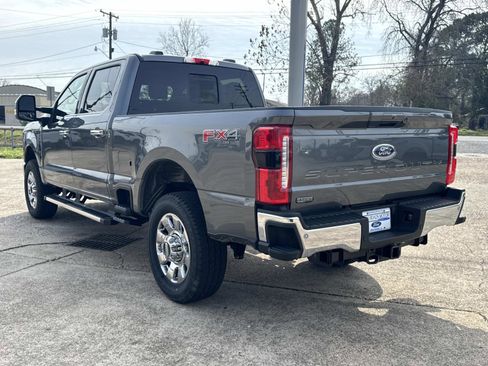 New 2026 Ford F250 Lariat w/ Lariat Premium Package image 4