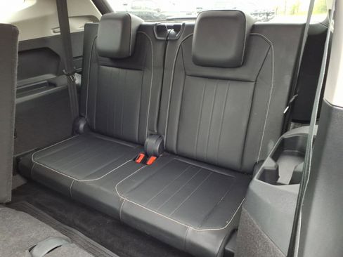 Used 2024 Volkswagen Tiguan SE FWD image 27