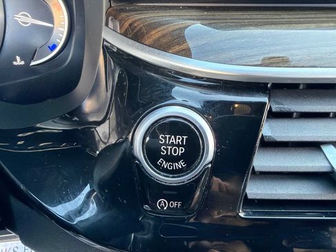 Used 2018 BMW 540i RWD image 34