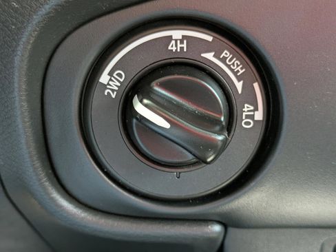 Used 2022 Nissan Frontier S w/ Technology Package image 21