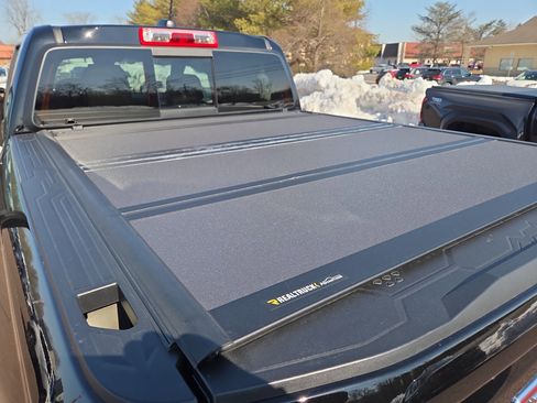 Used 2024 GMC Canyon AT4X image 33