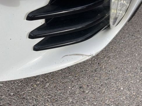 Used 2018 Toyota Corolla SE w/ Protection Package FWD image 5