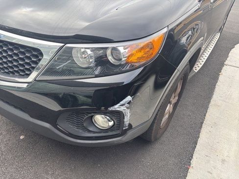 Used 2012 Kia Sorento LX w/ Convenience Pkg image 4