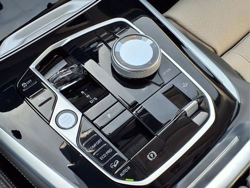 Used 2023 BMW X7 xDrive40i w/ Executive Package image 20