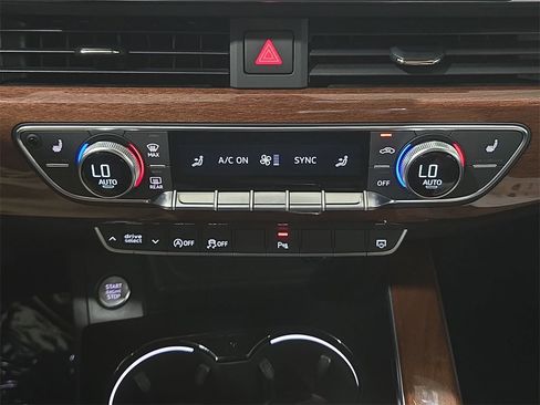 Used 2023 Audi A4 2.0T Premium w/ Convenience Package image 23