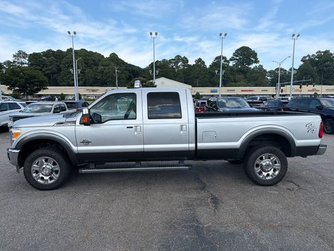 Used 2016 Ford F250 Lariat w/ Lariat Ultimate Package AWD/4WD image 8
